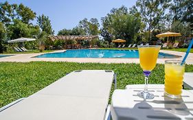 Tellis Holiday Rooms